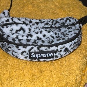 Furry supreme bumbag